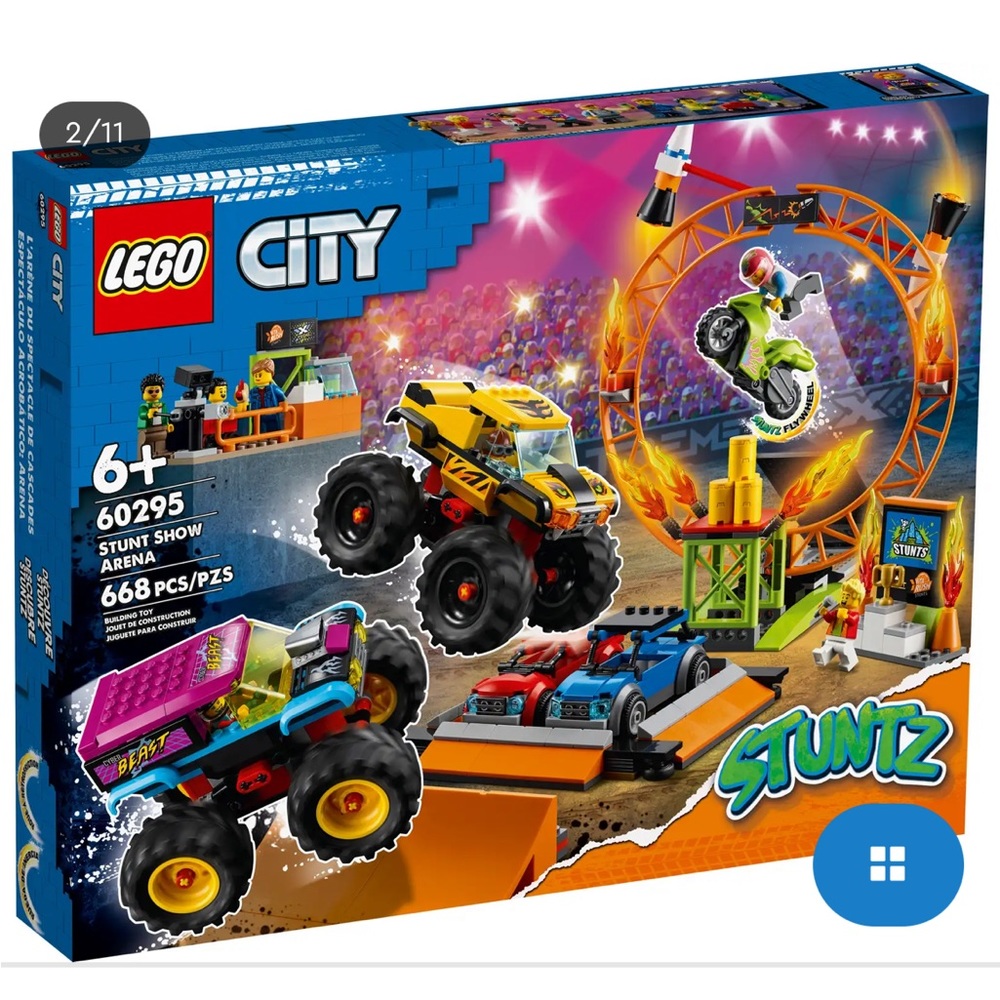 NWT Lego City Stunt Show Arena 60295